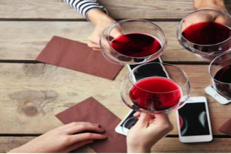 過期變質(zhì)酒水銷毀